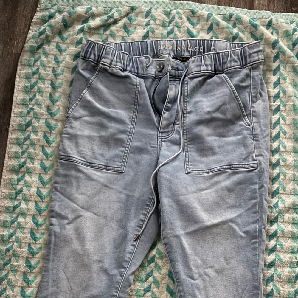 American Eagle Outfitters women's Washed Blue Relaxed capris